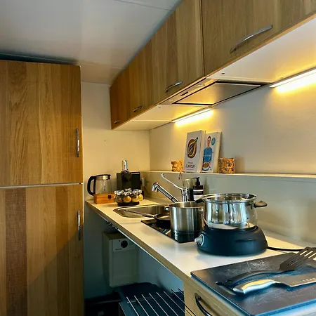 Amazing In Guest house